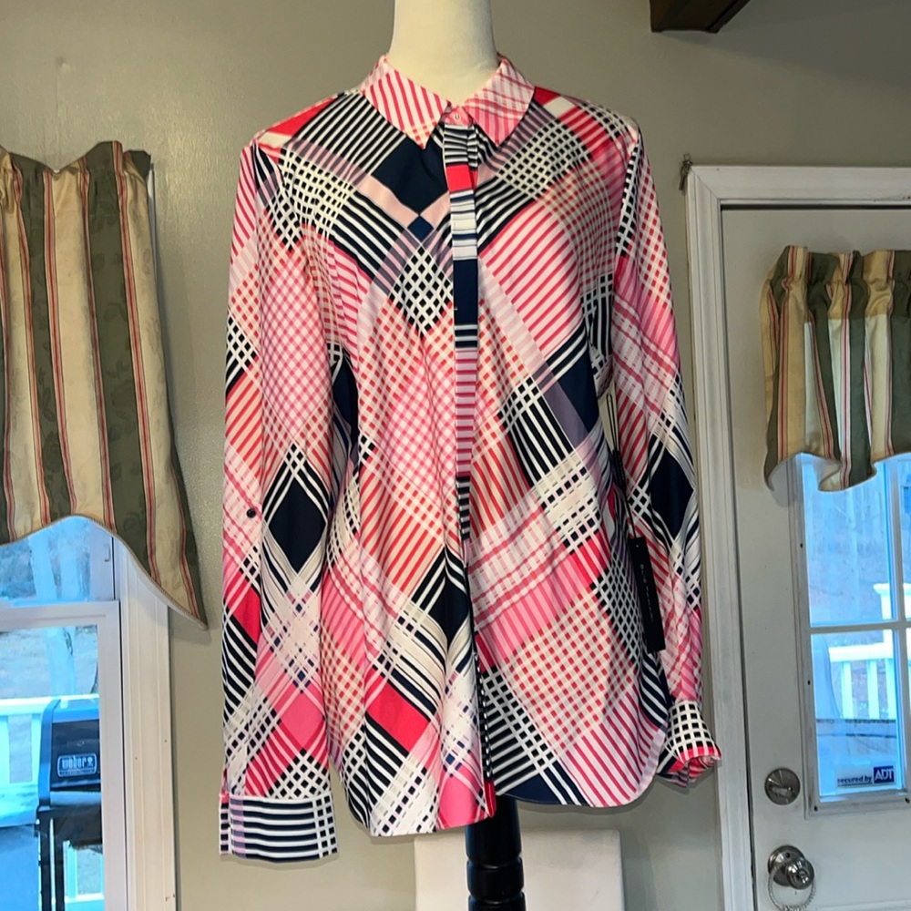 ELIE TAHARI BUTTON DOWN SHIRT